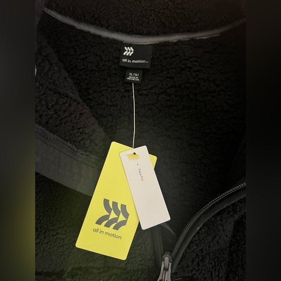 NWT All in Motion 1/2 zipper soft boys sweater black - Picture 3 of 3